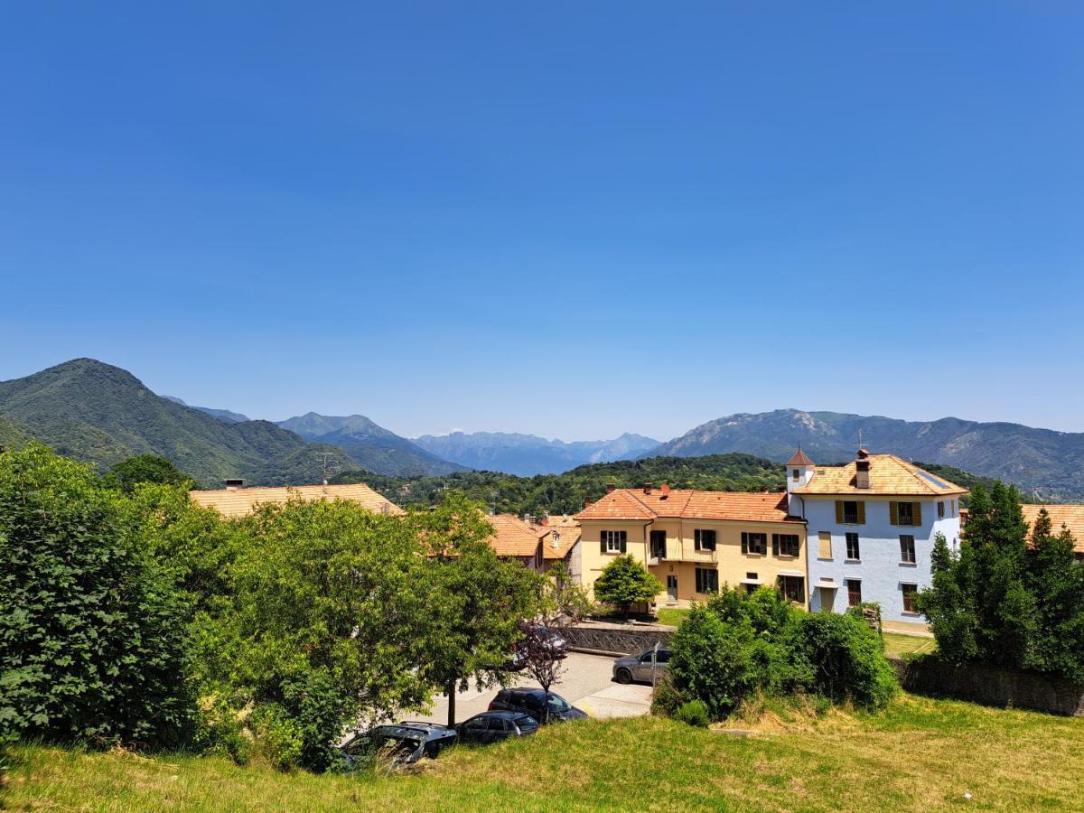 Appartamento Storico Con Giardino Soleggiato - B&B Via Rinaldi Arto Centonara Ngoại thất bức ảnh