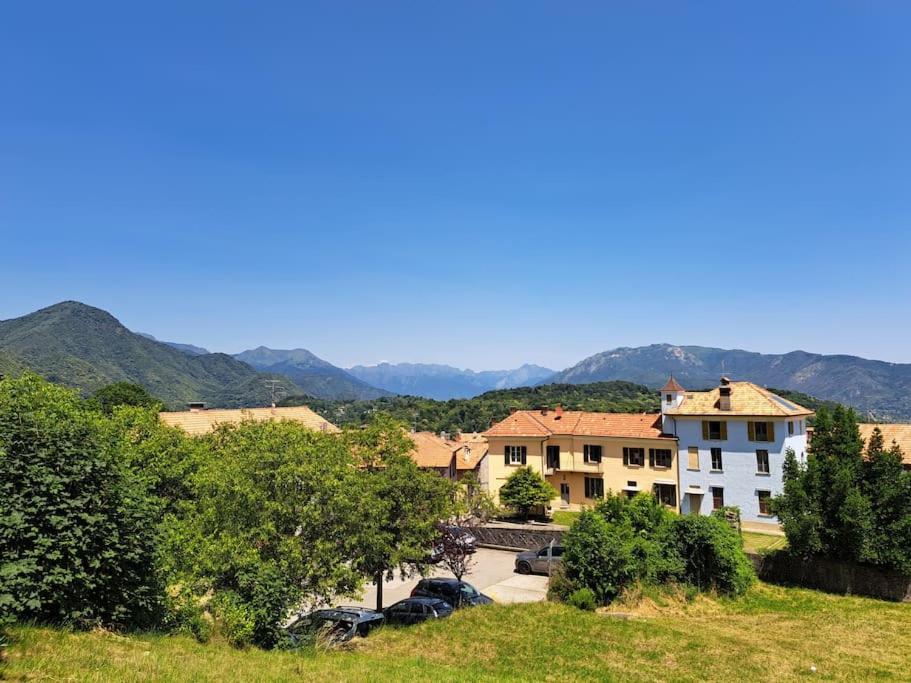 Appartamento Storico Con Giardino Soleggiato - B&B Via Rinaldi Arto Centonara Ngoại thất bức ảnh