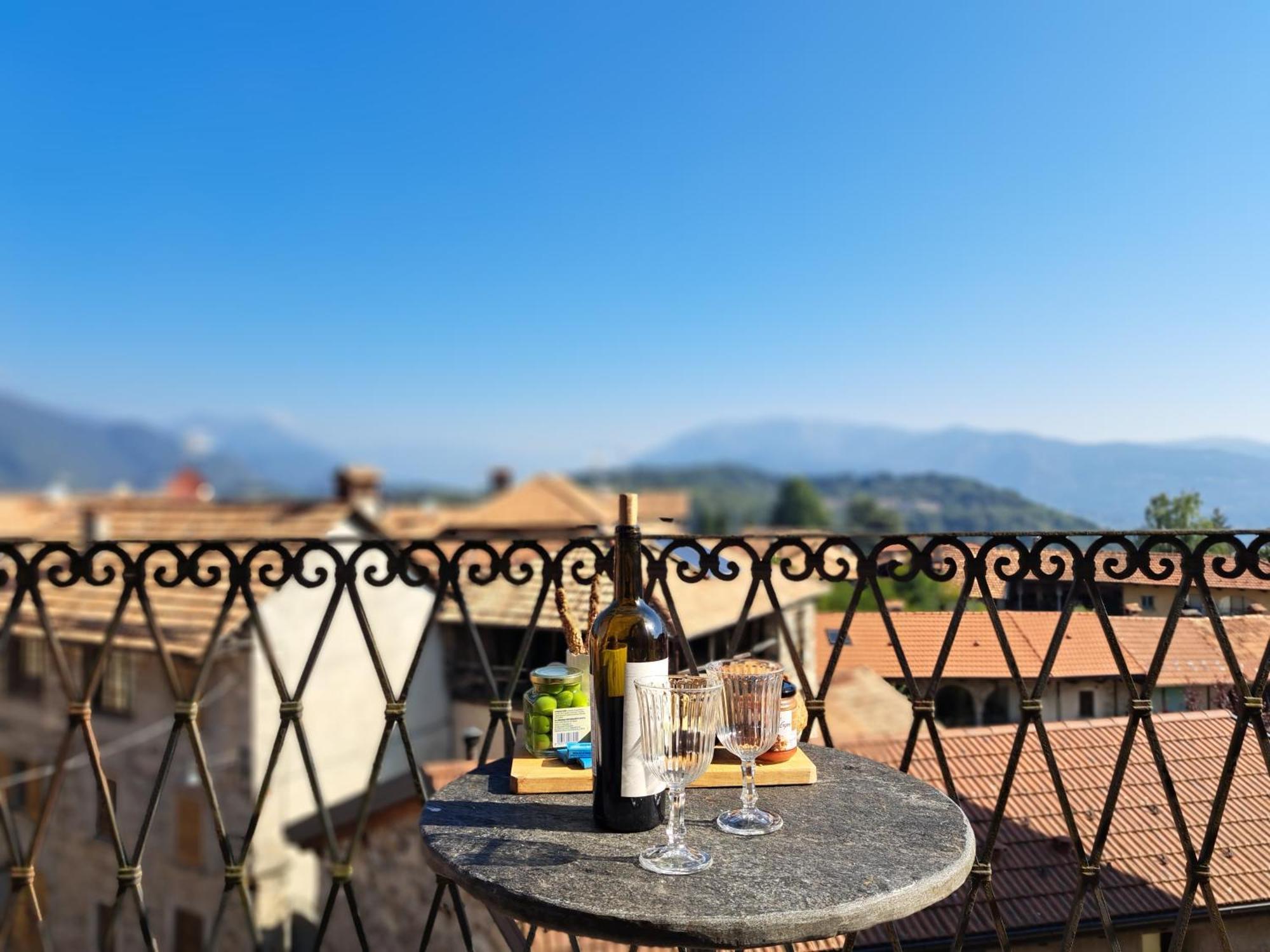 Appartamento Storico Con Giardino Soleggiato - B&B Via Rinaldi Arto Centonara Ngoại thất bức ảnh